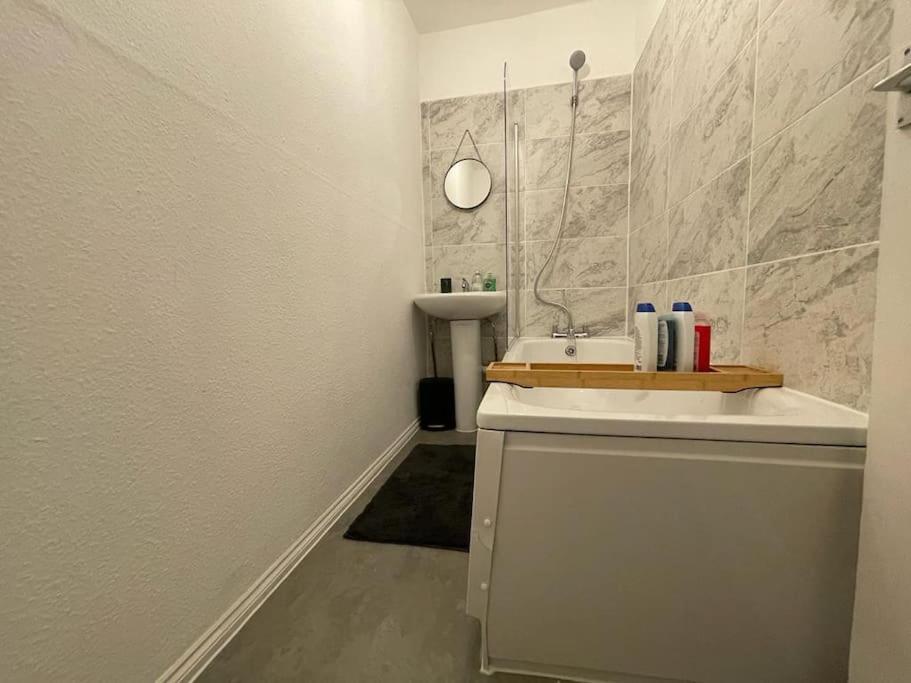 Beautiful 2 Bedroom On Tower Bridge Londyn Zewnętrze zdjęcie