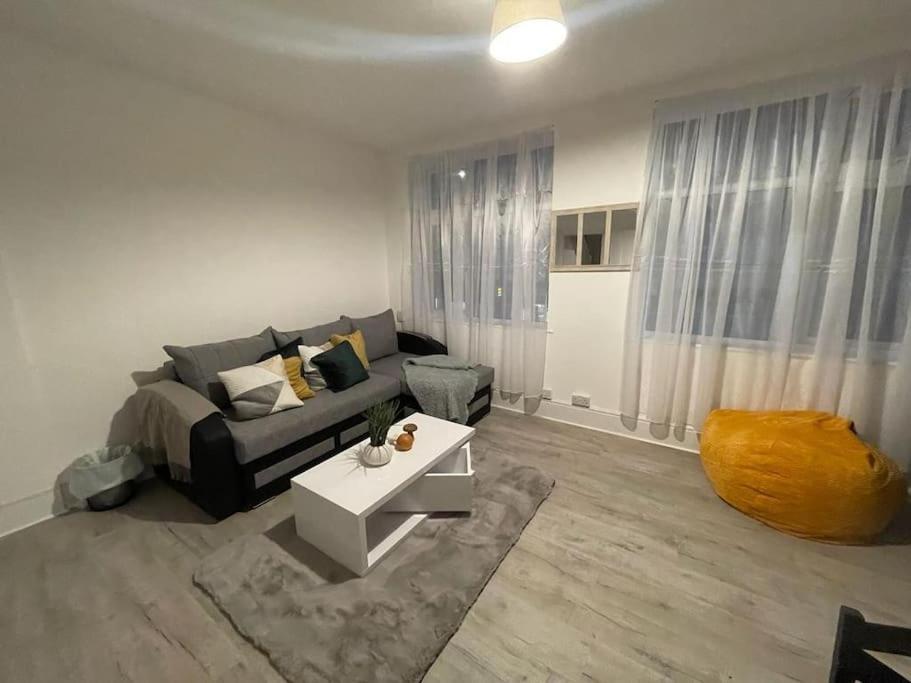 Beautiful 2 Bedroom On Tower Bridge Londyn Zewnętrze zdjęcie